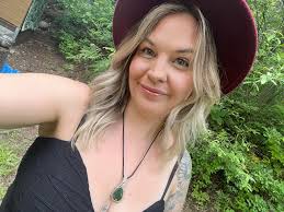 What are some social groups, nightlife, gym, and hiking recommendations in  Hong Kong?