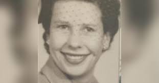 Helen Cathey's Instagram, Twitter & Facebook