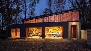 Mid century modern home offers fresh and inspiring details in austin. Modern House Design With Car Garage Novocom Top