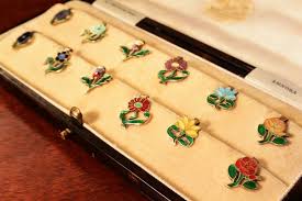 Adolph Scott【イギリス】 エナメル彩純銀"CUP TOKENS" 1929年