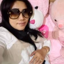 หมูกรอบ เจ๊ญาข้าวหมูกรอบ