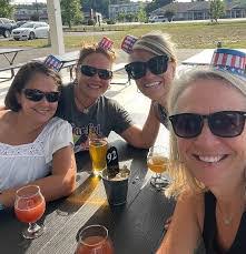 Marty Bailey's Instagram, Twitter & Facebook