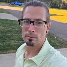 narcissists outnumber normal people