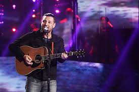 Wins american idol 2021 and makes history. Who Is Chayce Beckham Facts About American Idol Winner Hollywood Life Visionary Blogs