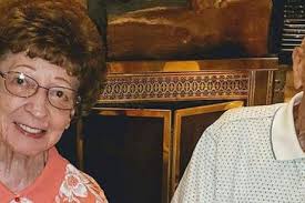 Ni la muerte los podrá separar! Pareja muere el mismo día después de estar  juntos durante 70 años