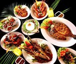 Indonesian Rijsttafel Food Service Presentation Idea