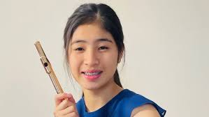 Mindy Kaufman plays Nielsen Flute Concerto Evanston Symphony Orchestra,  Lawrence Eckerling conductor