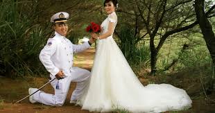 Salam pelaut indonesia menjadi pelaut adalah salah satu pekerjaan yang di ingingkan sebagian besar masyarakat indonesia, terlebih lagi nenek moyang kita adalah seorang pelaut. Biaya Foto Prewedding Di Solo Prewedmoto