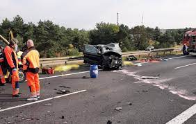 W niedzielę, 27 września, tuż przed 22, doszło do poważnego wypadku na s10 pod toruniem. Tragiczny Wypadek Na S10 Kolo Torunia Dwie Osoby Nie Zyja Zdjecia Informacje Z Polski I Swiata Info112 Pl