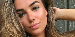 Leeftijd van bekende mensen raden met senna kalvijn. Nina Warink