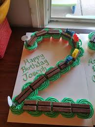 Birthday Cupcake Cake Ideas For Boys 2 Train Cupcake Cake Boy Birthday Birthday Cupcakes Boy Train Birthday Cake 2nd Birthday Cake Boy