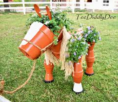 Diy Clay Horse Flower Pot Tutorial Fun Whimsical And Great For Equestrians Flower Pots Clay Flower Pots Clay Pot Projects
