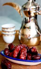 Arabic Coffee And Dates Arabic Coffee Food Arabic Food