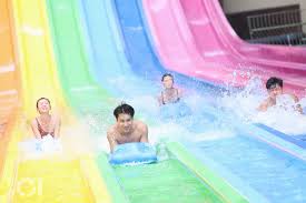 Jun 24, 2021 · 籌備多時的海洋公園水上樂園即將進入開幕前準備，早前主席劉鳴煒曾表示，水上樂園可以於暑假八月份開幕，擬因牌照問題等原因，近日均「改口風」，副主席龐建貽表示樂園於「熱天時」開幕，意味開幕日期一再拖延。 Sxm6kmjhaqpo3m