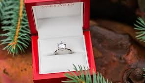 Perfect precursor to the promise of a lifetime. 17 Popular Places To Get Your Engagement Rings In Australia The Wedding Vow
