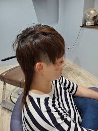 だいぶウルフっぽくなってきました w 刈り上げ女子 理美容 ヘアサロン