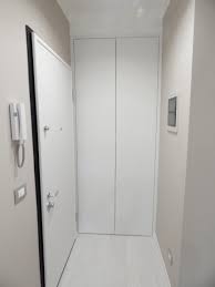 Armadio a muro su misura. Armadio A Muro Su Misura Laccato Padova Realizzazione Porte Finestre Portoncini D Ingresso E Scuri In Legno Pan Serramenti Di Pan Damiano E Diego