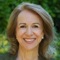 Genevieve Winn's Instagram, Twitter & Facebook