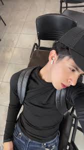 jr_crouch_ #greenscreen #ForYouPizza