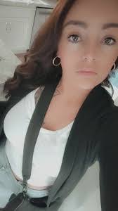 Lacey Ford's Instagram, Twitter & Facebook