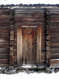 Weathered Dveri