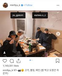 On july 28th, bts's jungkook shared on twitter this cute photo with him eating out with his friends, astro's cha eun woo, seventeen's mingyu, and got7's yugyeom with the caption, 97s. Jungkook Yugyeom Mingyu And Cha Eunwoo Spend Some Time Together Annyeong Oppa