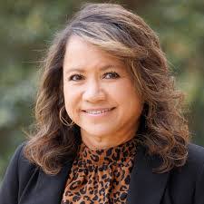 Rachel Hallman's Instagram, Twitter & Facebook