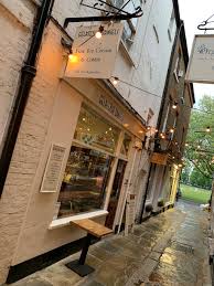The cream colored richmond range cooker suits the classical kitchen style. Gelateria Danieli Richmond Upon Thames Ice Cream Happycow