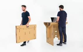 A carton is a box or container usually made of paperboard and sometimes of corrugated fiberboard. Ce Bureau En Carton Est Portable Recyclable Et Solide Vivre Demain