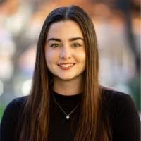 Ella Scott's Instagram, Twitter & Facebook