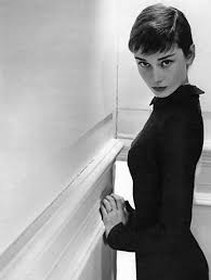 Audrey Hepburn Audrey Hepburn Style Icon Audrey Hepburn Style Better Posture