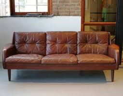 brown leather couch vintage danish design machinekamer eetkamerstoelen ikea lange woonkamers leren bank