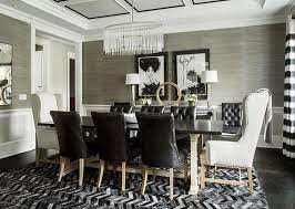 Célébrez avec votre famille et vos amis grâce à cette table de salle à manger vaste et magnifique. Salle A Manger Noire Et Blanche Une Belle Idee Deco Moderne