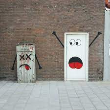 20 Hilariously Creative Random Acts Of Vandalism Bemethis Street Art Graffiti Street Art Street Art Graffiti Creativity