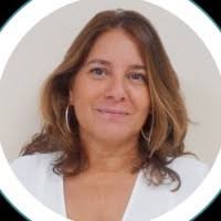 60+ perfiles de «Selina»