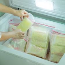 Namun, susu segar bisa lebih awet jika disimpan dengan tepat. Senarai Peralatan Asas Dan Cara Penyimpanan Susu Ibu July 2021 Motherhood Malaysia