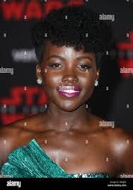 Deborah Halpern's Instagram, Twitter & Facebook