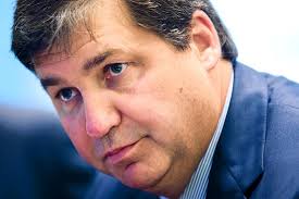 H-P Joins Two-Front Computing Fray