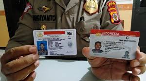 Bentuk resmi indonesia lama yaitu penulisan alamat surat diketik sebelah kanan di bawah tanggal surat. Contoh Bentuk Surat Resmi Indonesia Lama Dan Baru Contoh Seputar Surat