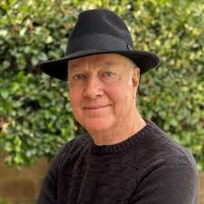 Donald Maass's Instagram, Twitter & Facebook