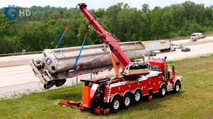 Trucks of this caliber can tow with ease just about anything than most individuals, families, and even the biggest and strongest of trucks can even tow a crazy weight of 30,000+ lbs! World S Most Amazing Tow Trucks You Must See Peterbilt Century M100 Youtube