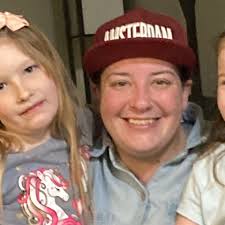 Tammy Rusk's Instagram, Twitter & Facebook