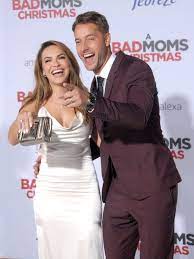 Justin Hartley And His Wife Show Off Their Wedding Bands On First Red Carpet Since Tying The Knot Justin Hartley Justin Hartley Wife Justin Hartley Daughter