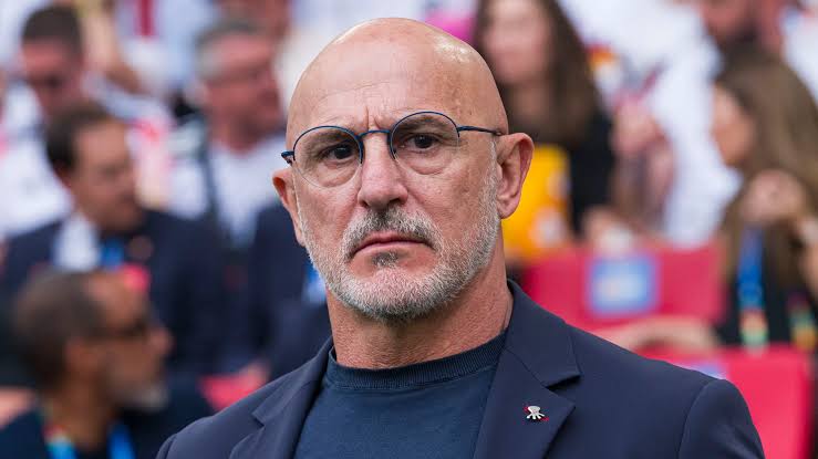 Luis de la Fuente - News & Info - Football - TNT Sports
