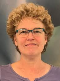 Colleen Redding's Instagram, Twitter & Facebook