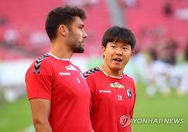 Born 30 june 1994) is a south korean footballer who plays as an attacking midfielder for the suwon bluewings in the k league classic and the south korea national team. ê¶Œì°½í›ˆ ì •ìš°ì˜ êµì²´íˆ¬ìž…ì—ë„ í™€ëž€ì— ë©€í‹°ê³¨ ë‚´ì£¼ê³  ì™„íŒ¨ ì—°í•©ë‰´ìŠ¤