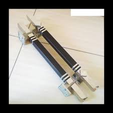 Menjual berbagai macam handle pintu rumah dan tarikan pintu rumah, bahan stainlees kuat dan tahan. Beli Promo Termurah Handle Pintu Rumah Tarikan Pintu Minimalis Model Terbaru Panjang 45cm Seetracker Indonesia