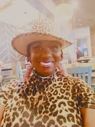 my sister said to bring a side to Thanksgiving but idk which one i should  call