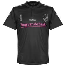 Klub liga belanda itu langsung menawarkan jersey bagus kahfi di situs resminya. Pin On Football Shirts Clubs