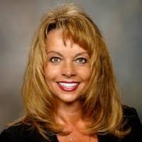 100+ perfiles de «Sticha»